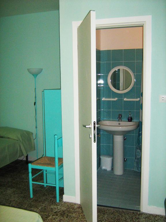 Rivazzurra Di Rimini Sirenapop Concept B&B חדר תמונה