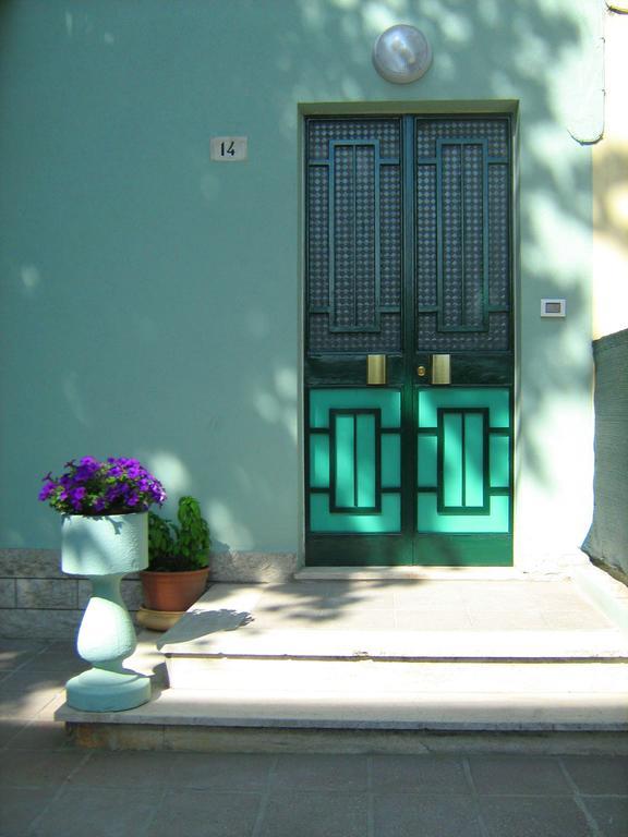 Rivazzurra Di Rimini Sirenapop Concept B&B מראה חיצוני תמונה