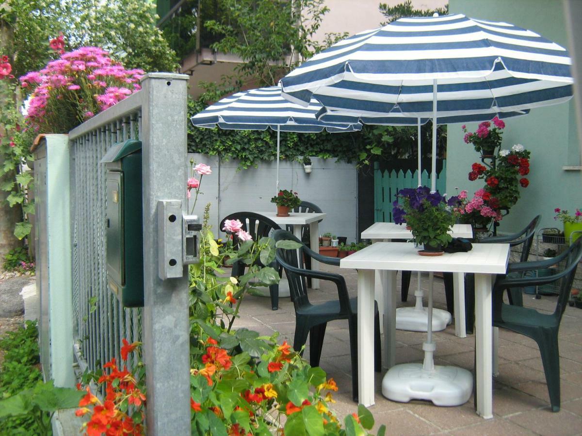 Rivazzurra Di Rimini Sirenapop Concept B&B מראה חיצוני תמונה